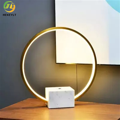 Led Circle Mała Nowoczesna Lampa Stołowa Biały I Złoty Solidny Metalowy Marmur
