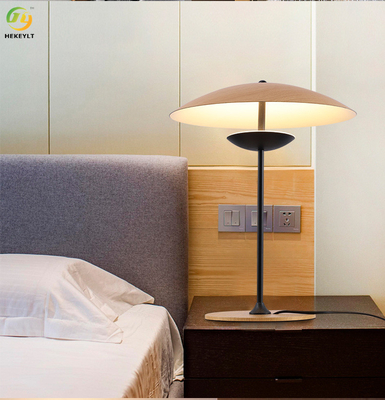 Używany do domu / hotelu / salonu LED Popularny stół / podłoga / lampa wisząca