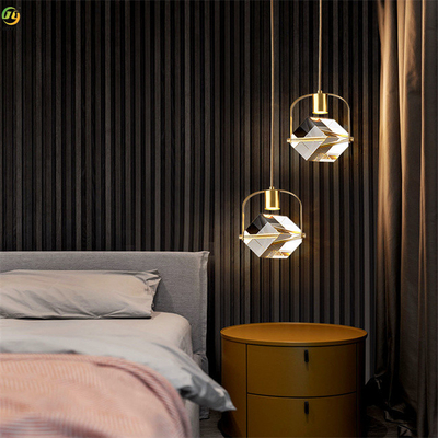 Żelazna galwanizacja Crystal Home Art Farba do pieczenia Złota LED Nordic wisiorek światła