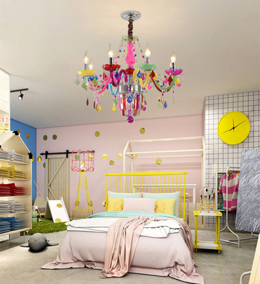 Dziecięcy żyrandol do sypialni Szklany kryształowy żyrandol Kolorowy sen piękny Macaron