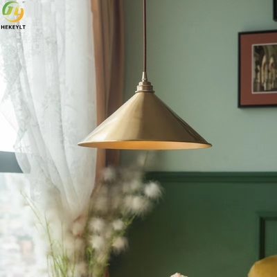 Prosty metalowy abażur Nowoczesne lampy wiszące w stylu vintage Szklana żarówka Dekoracja wnętrz