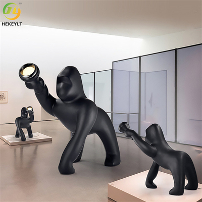 Dekoracja zwierząt Żywica Metal Materiał LED Nowoczesna lampa podłogowa do salonu