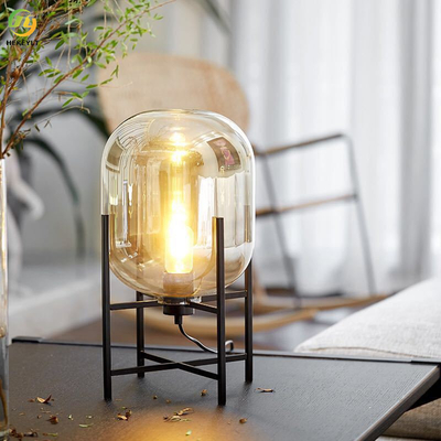 Postmodernistyczna kreatywna prosta szklana lampa podłogowa z gurdy do sypialni nocnej w hotelu