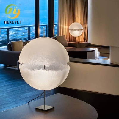 Sztuka nordycka sferyczna nowoczesna lampa podłogowa prosty kreatywny model salonu oświetlenie pokoju