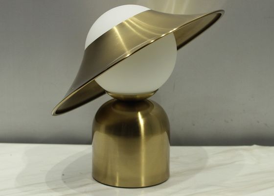 Nordic minimalistyczny kreskówkowy kapelusz szklana kula 3,12 funta lampka nocna